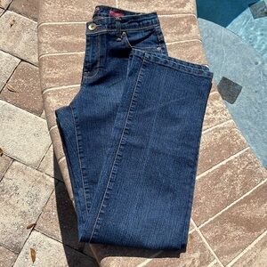 Style & Co. Jeans, Mid-Rise, Straight leg, Size 4, GUC